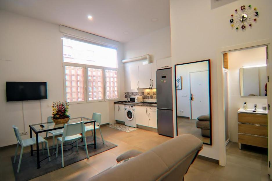 شقة إشبيلية  في Luminoso Apartamento En El Corazon De Triana المظهر الخارجي الصورة