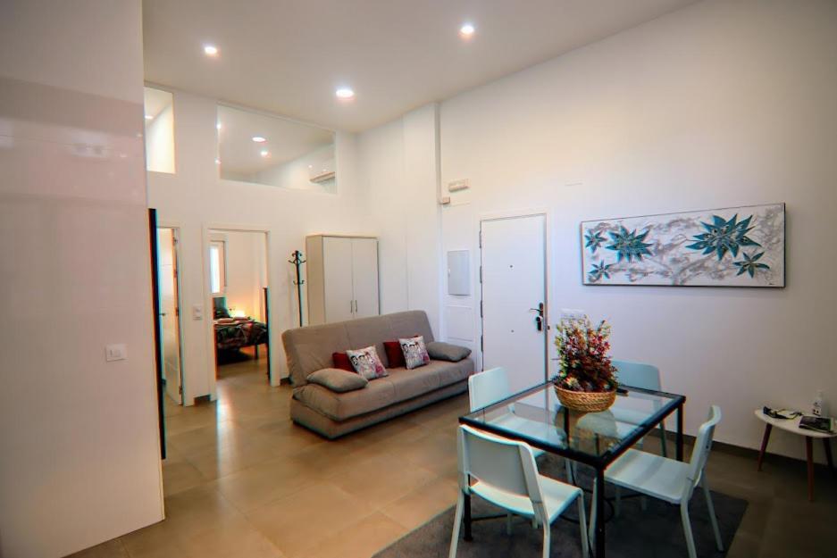شقة إشبيلية  في Luminoso Apartamento En El Corazon De Triana المظهر الخارجي الصورة